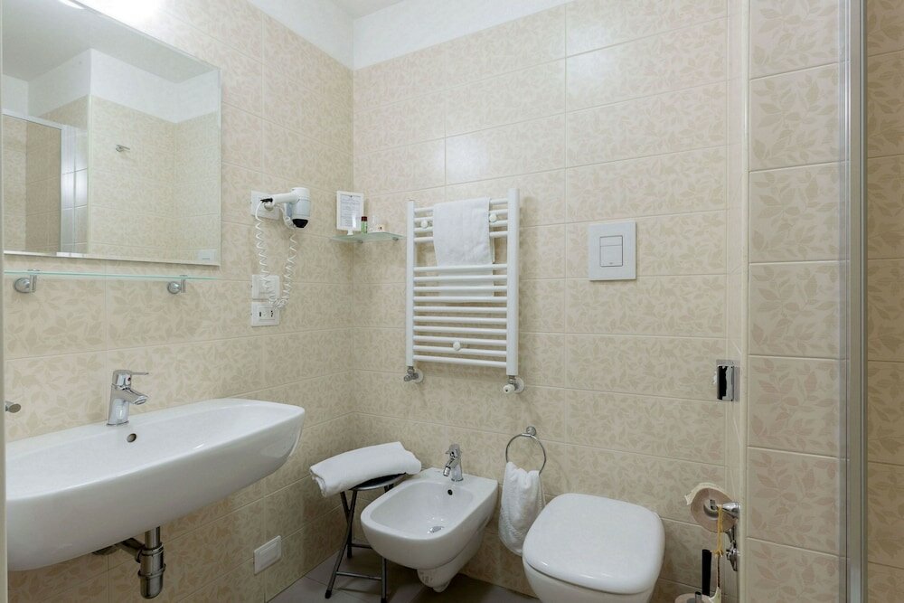 Фото Hotel Cristina