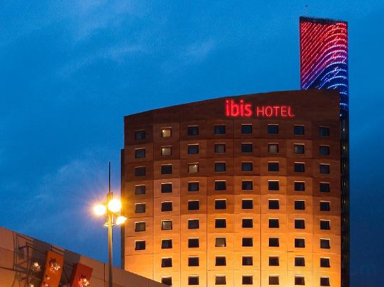 Фото Ibis Barcelona Meridiana