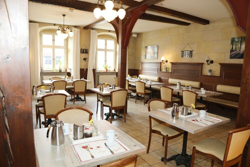 Фото Hotel Goldener Adler