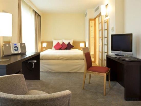 Фото Novotel Reading Centre