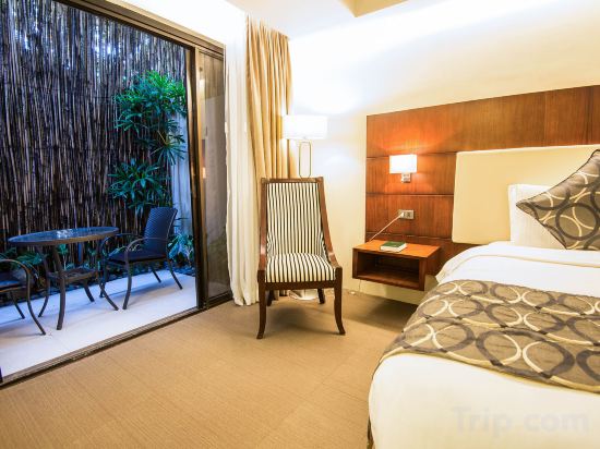 Фото Ariana Hotel