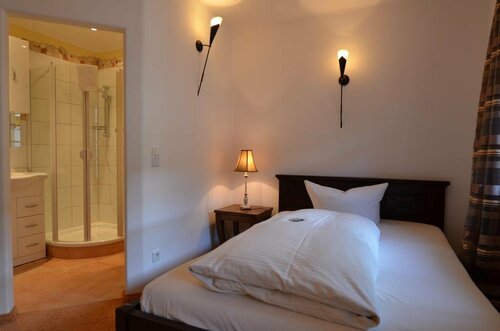 Гостиница Landhaus Hotel Wolfratshausen в Геретсриде