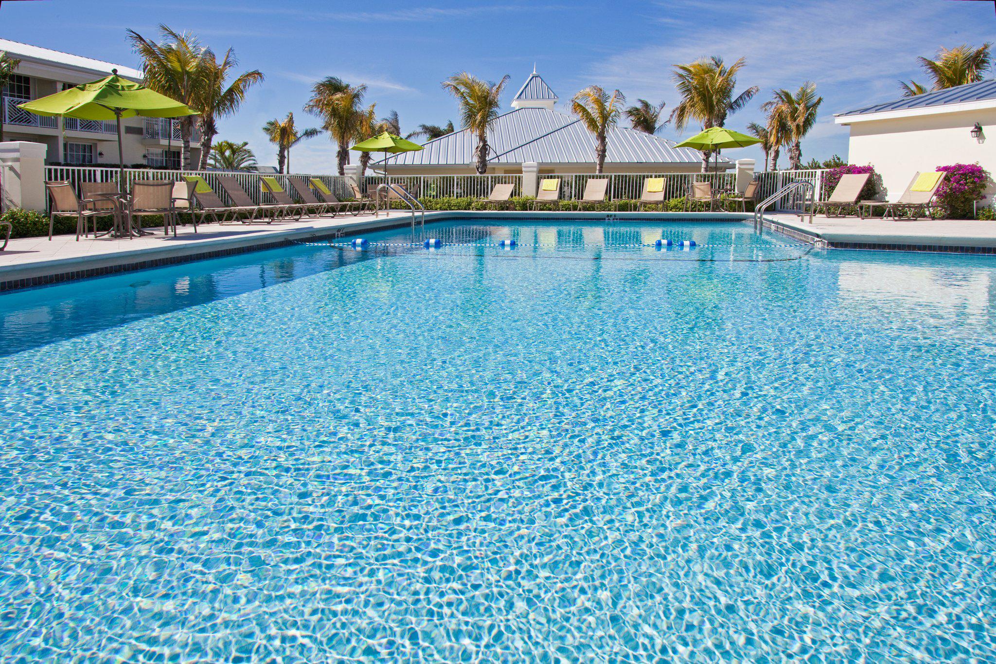 Фото Holiday Inn Express North Palm Beach-Oceanview, an Ihg Hotel