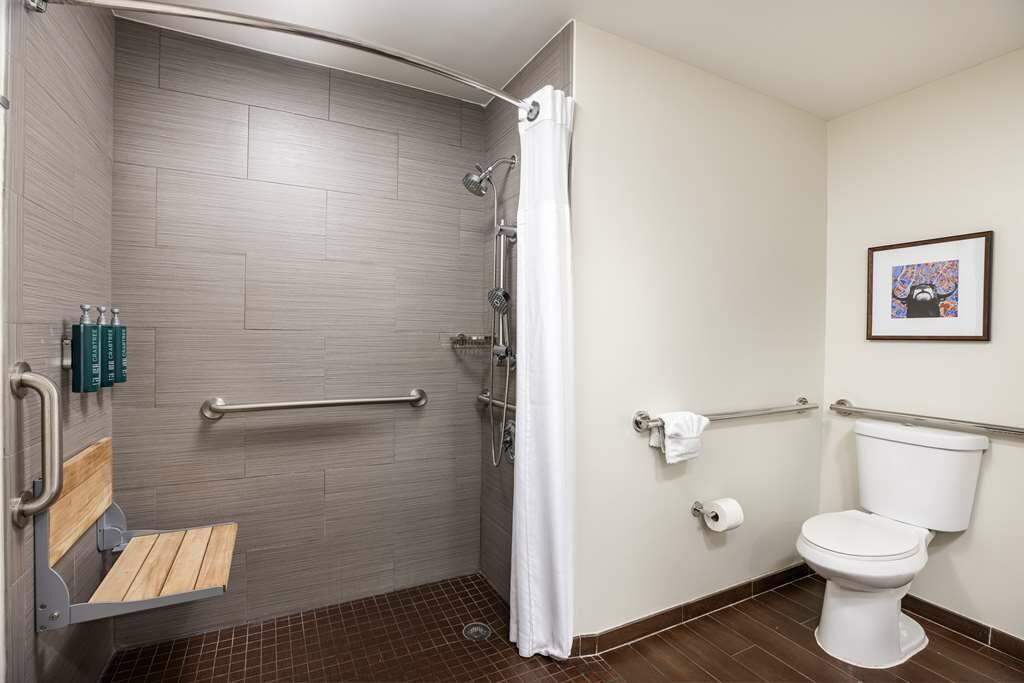 Фото DoubleTree Suites by Hilton Hotel Austin