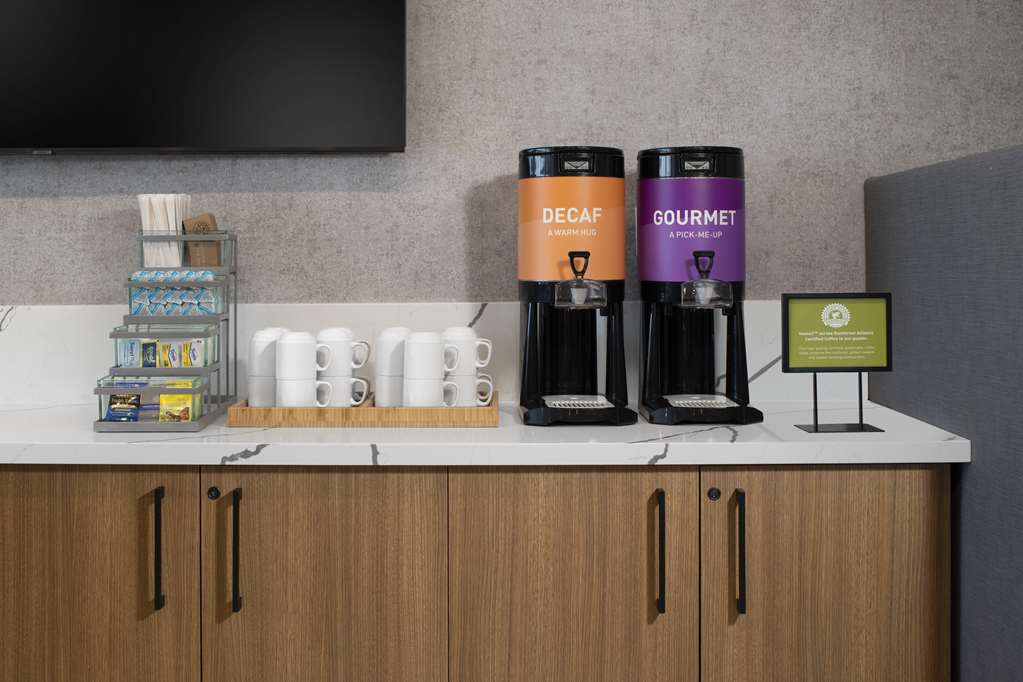 Фото Home2 Suites by Hilton Albuquerque Airport