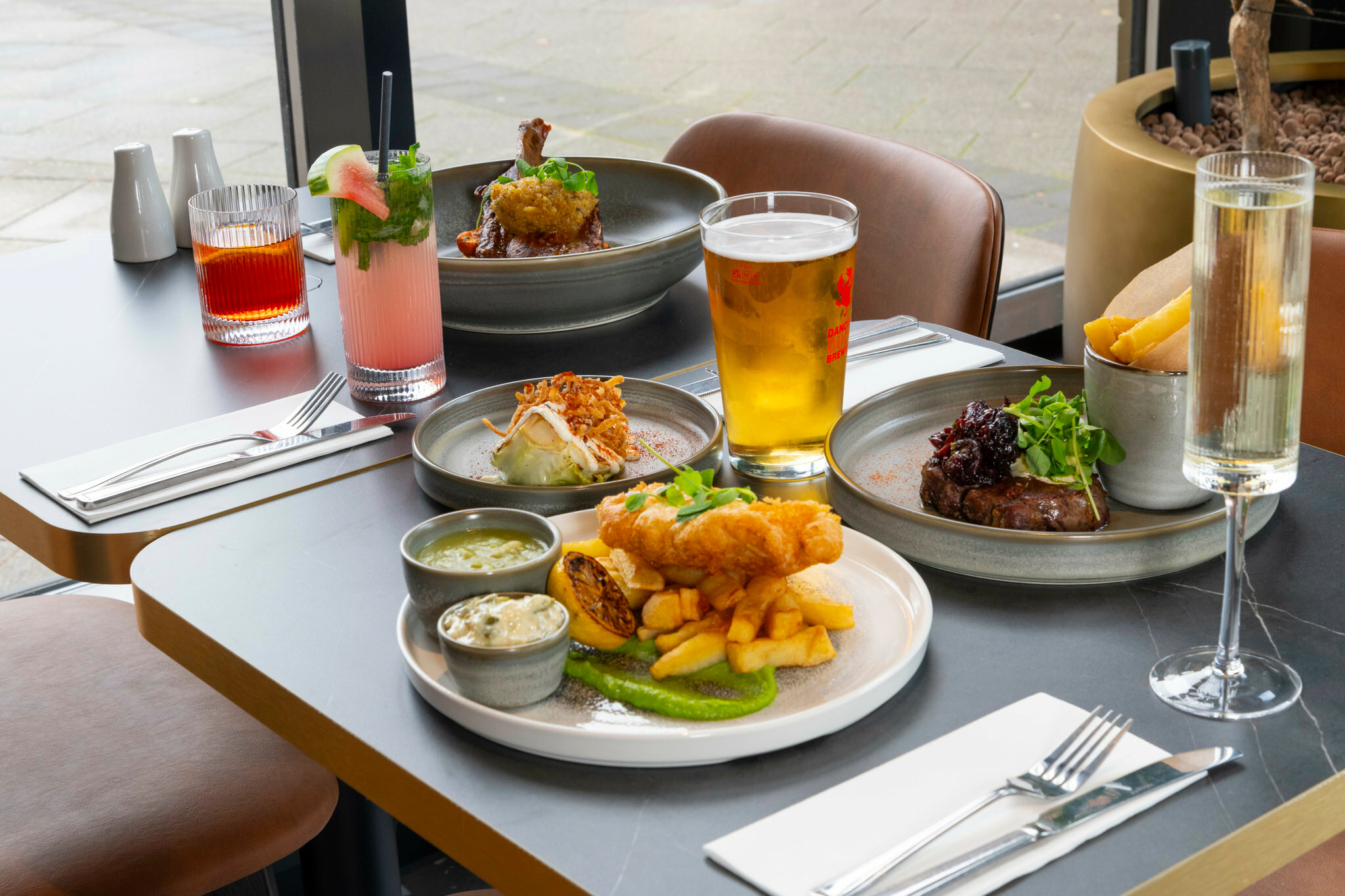 Фото Holiday Inn Derby Riverlights, an Ihg Hotel