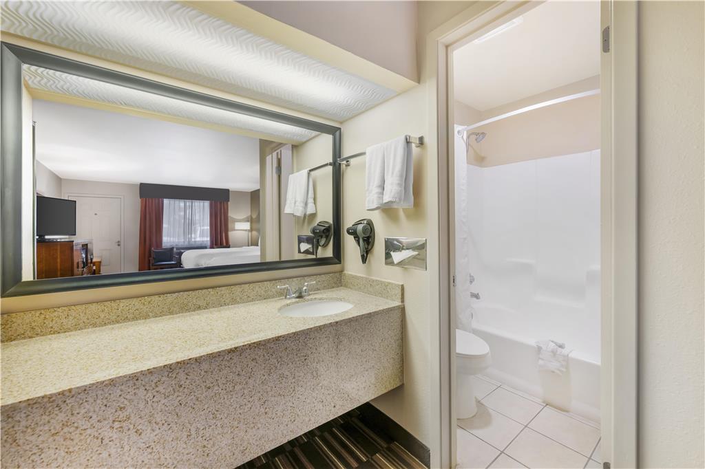 Фото Best Western Executive Inn