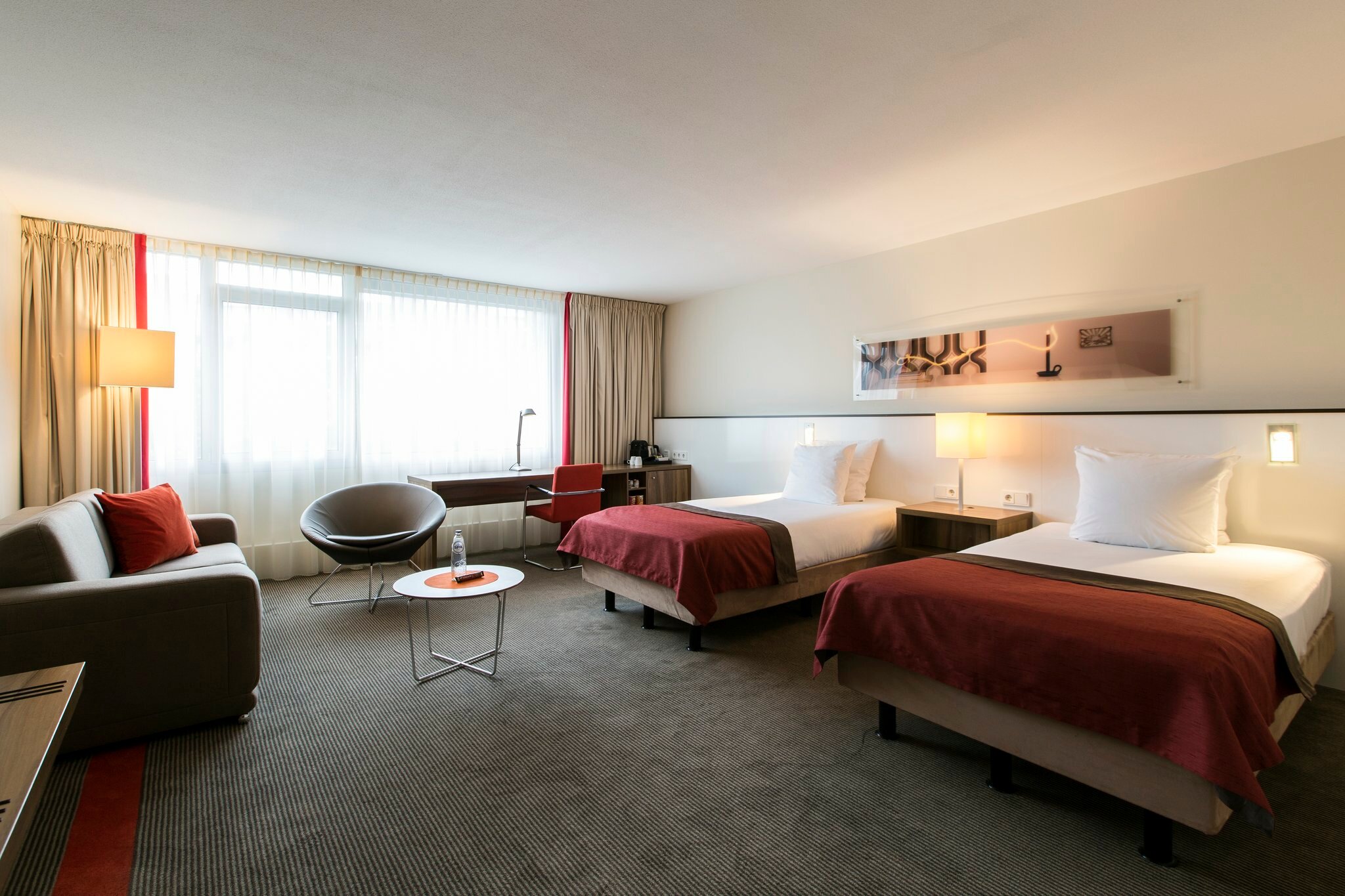 Фото Holiday Inn Eindhoven Centre, an Ihg Hotel