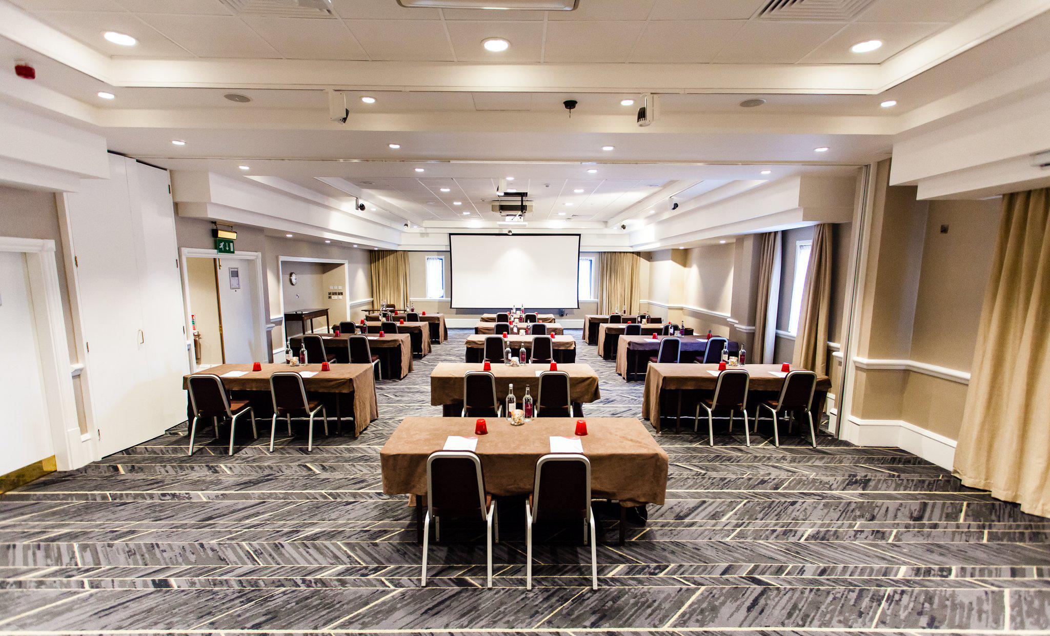Фото Crowne Plaza Leeds, an Ihg Hotel