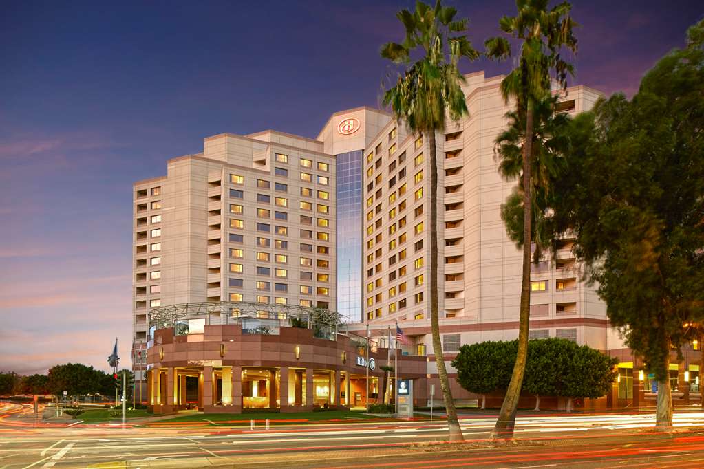 Фото Hilton Long Beach Hotel