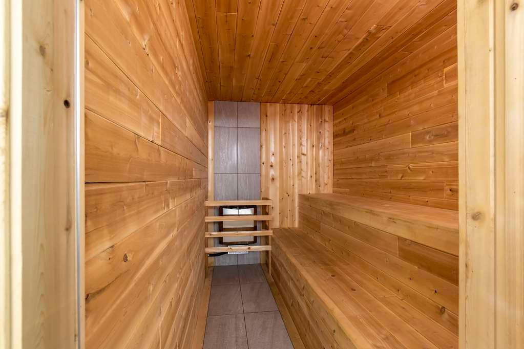 Фото Villa Inn & Suites SureStay Collection by Best Western