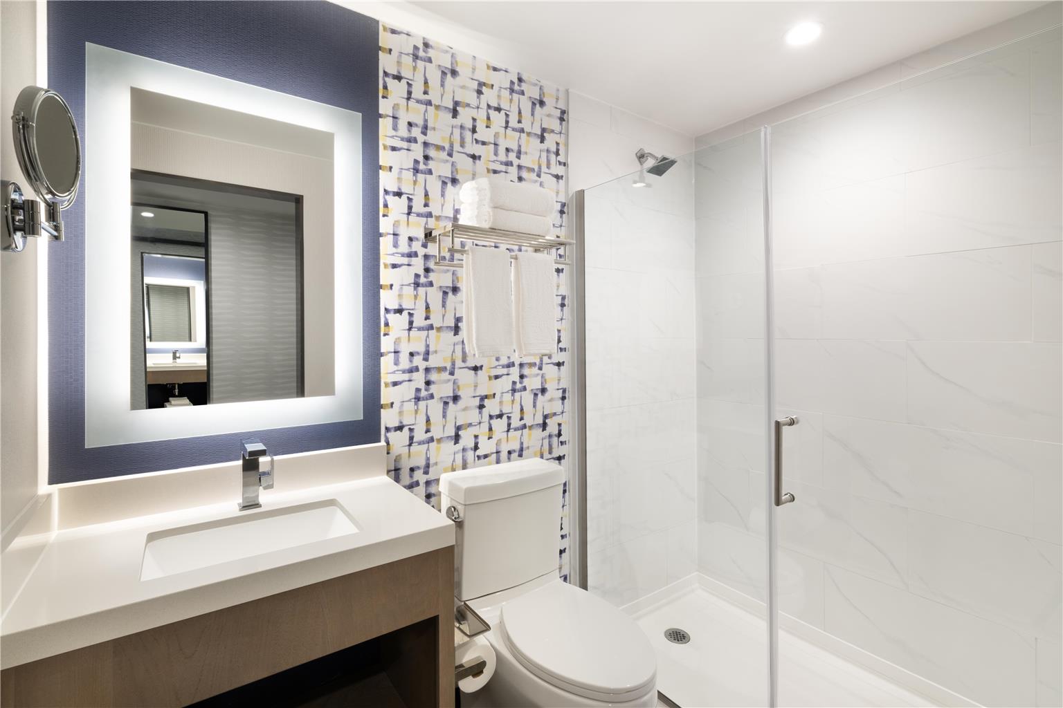 Фото DoubleTree by Hilton Long Island City New York