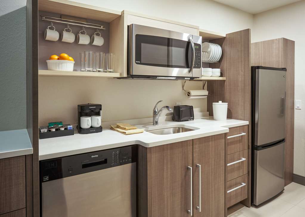 Фото Home2 Suites by Hilton Ft. Lauderdale Downtown, Fl
