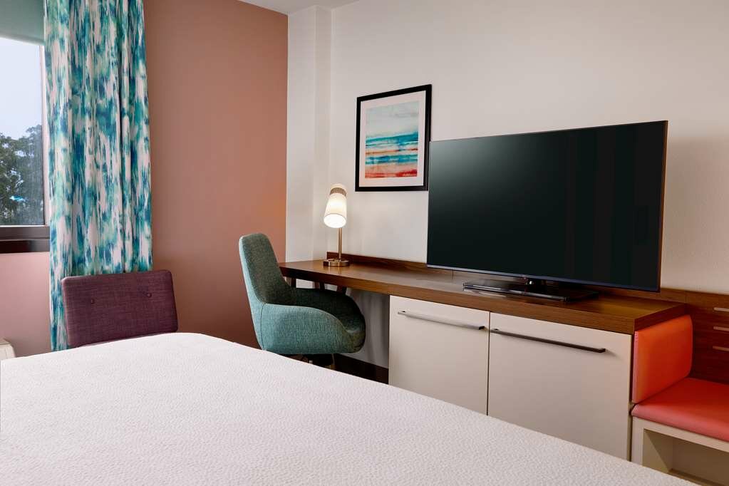 Фото Hilton Garden Inn LAX Los Angeles Airport