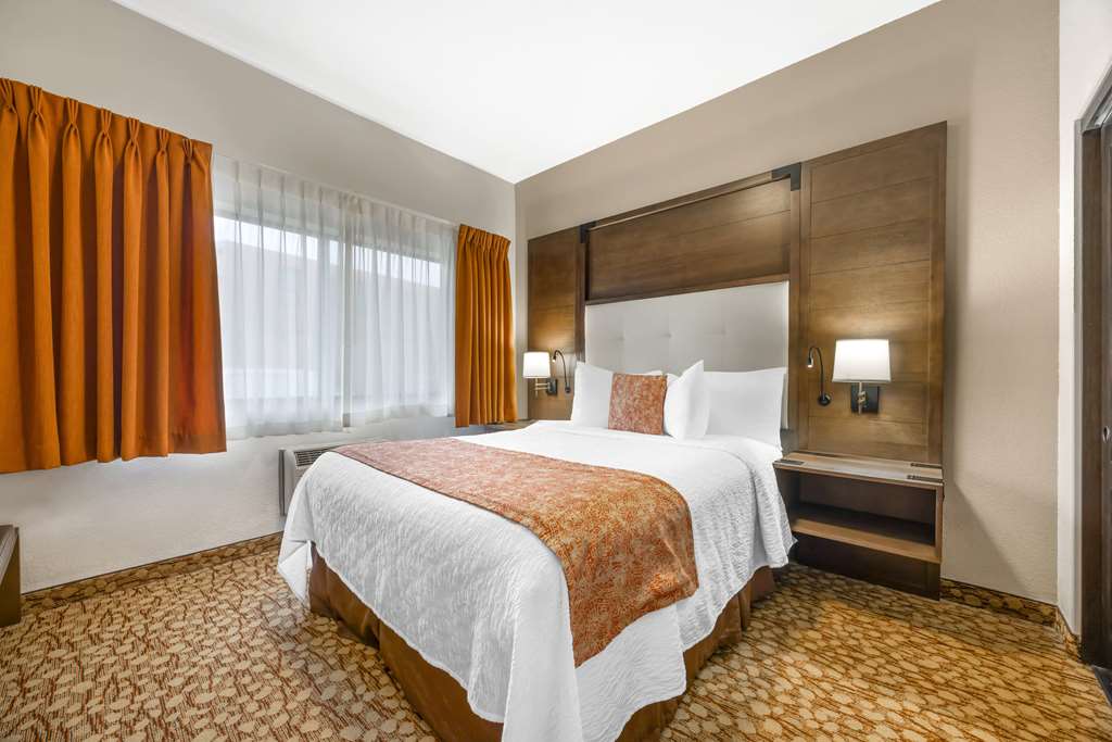 Фото Best Western Plus Mill Creek Inn