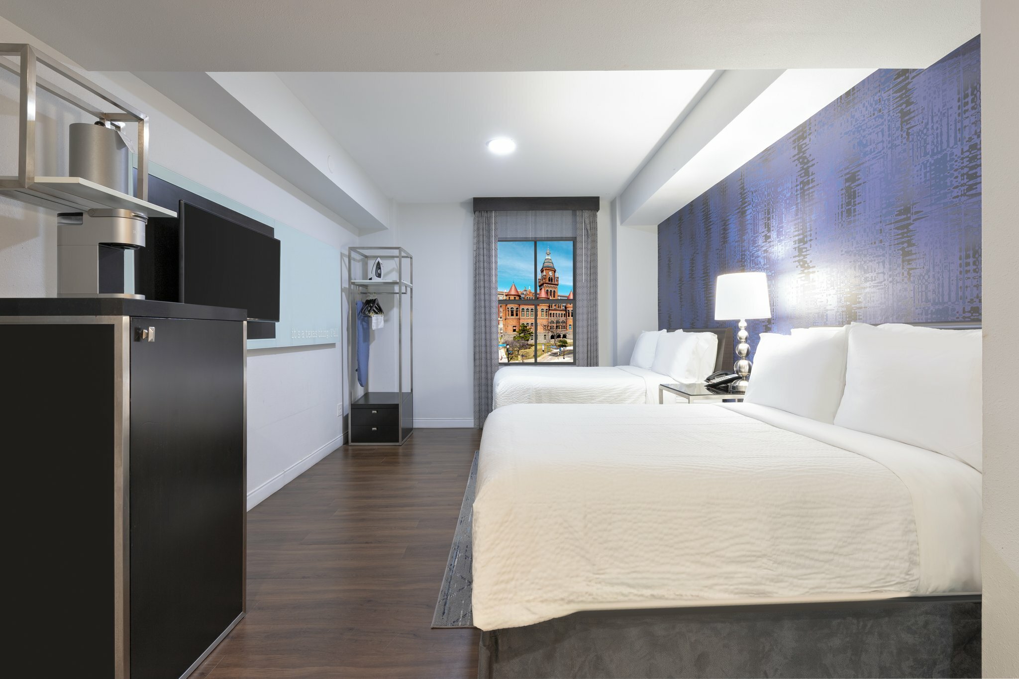 Фото Holiday Inn Express Dallas Downtown, an Ihg Hotel