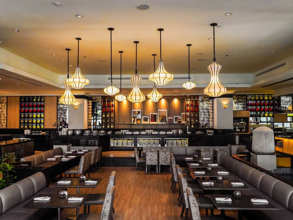 Фото Grand Mercure Bangkok Atrium