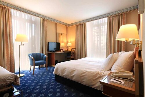 Гостиница Hôtel Mirabeau Lausanne в Лозанне