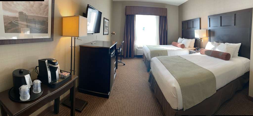 Фото Best Western Plus Okotoks Inn & Suites