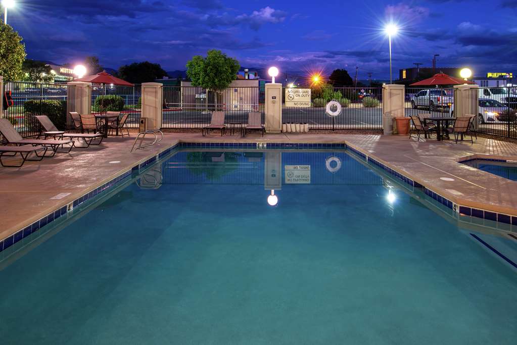 Фото Hampton Inn Albuquerque University Midtown