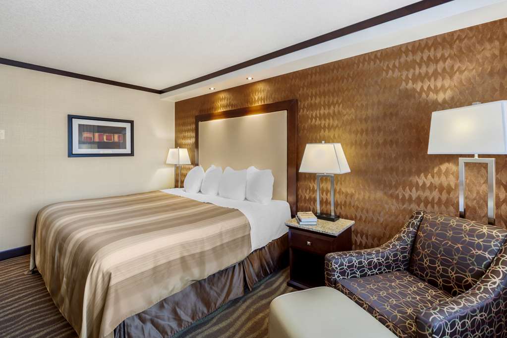 Фото Best Western Plus Edmonton Airport Hotel