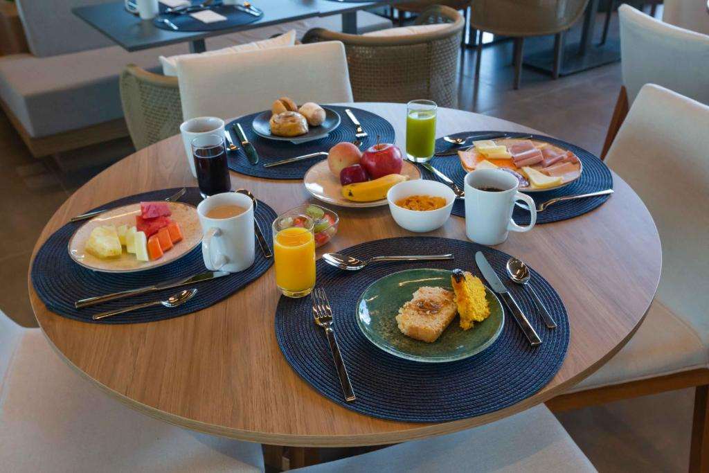 Фото DoubleTree by Hilton Porto Alegre
