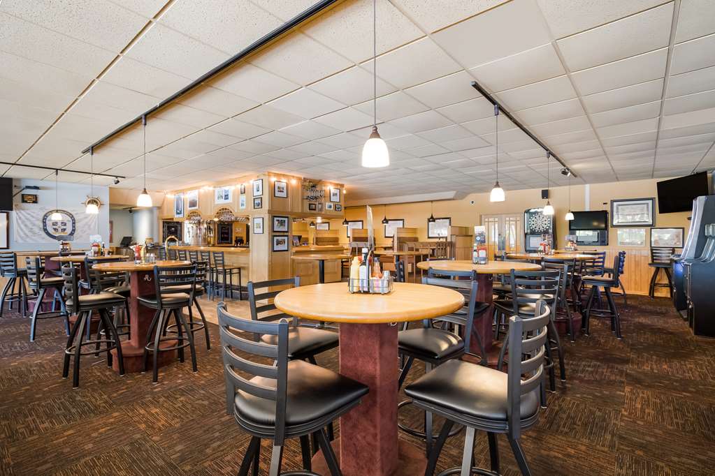 Фото Best Western Riverfront Inn