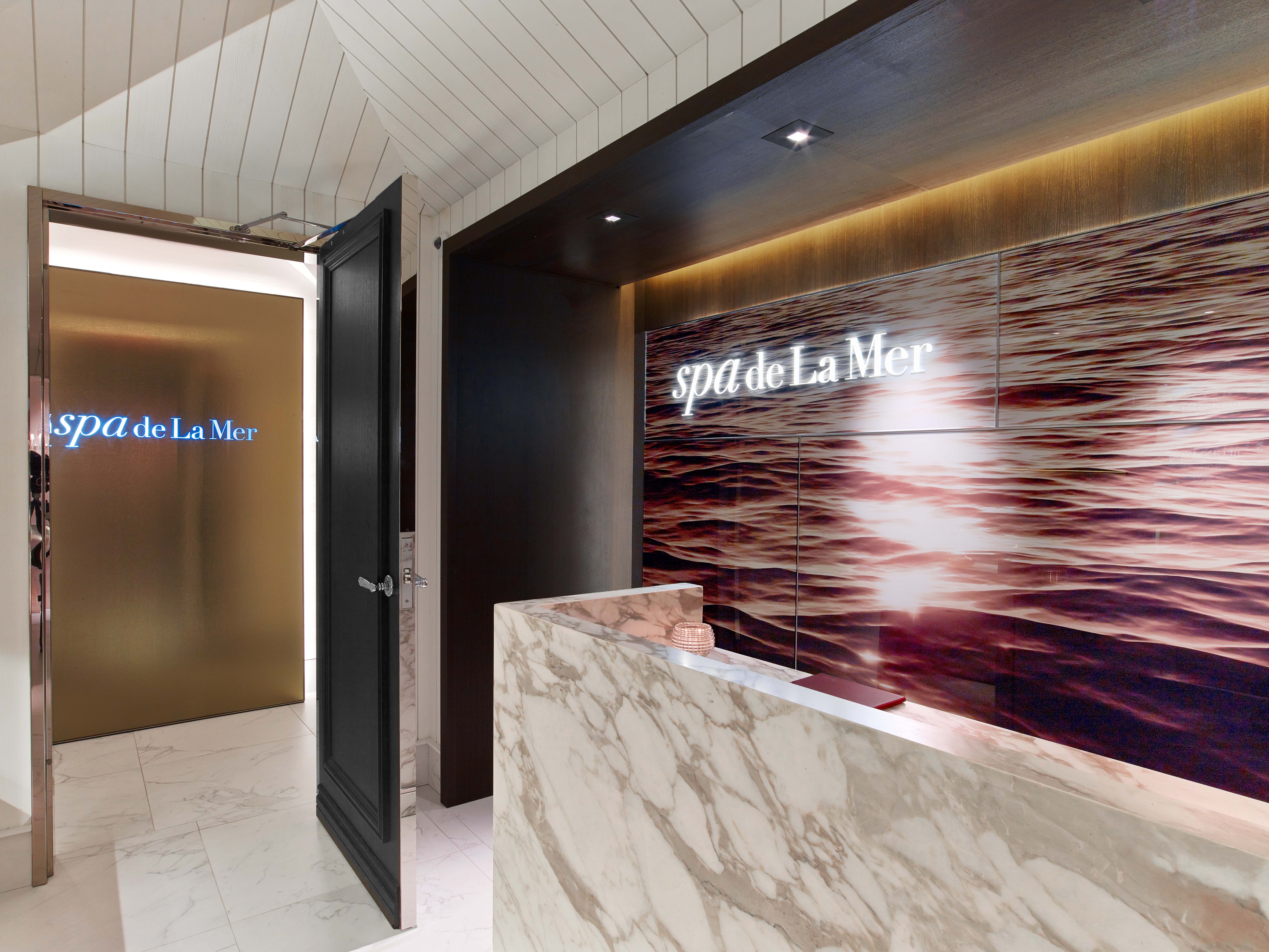 Фото Baccarat Hotel and Residences New York