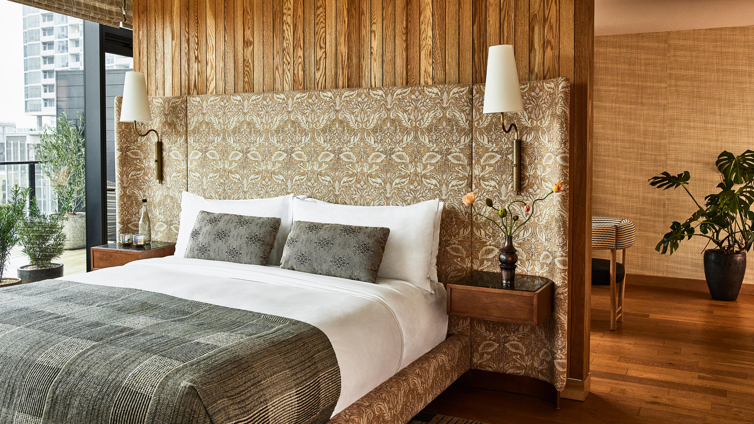 Фото Austin Proper Hotel