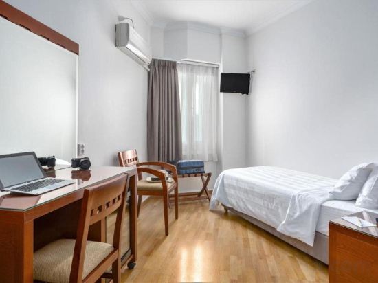 Фото Attalos Hotel