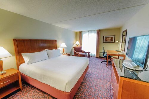 Гостиница Hilton Garden Inn Manchester Downtown в Манчестере
