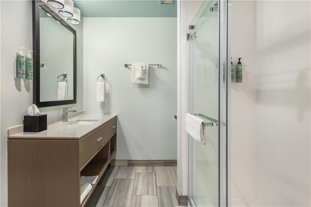 Фото Manchester Inn and Suites