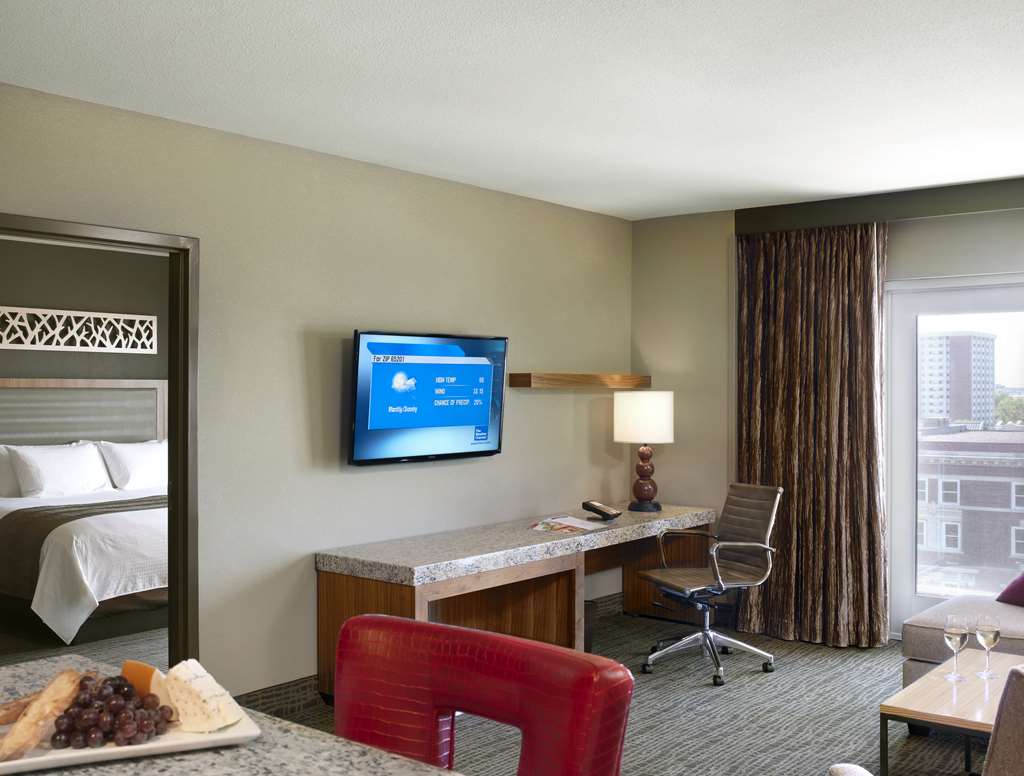 Фото The Broadway Columbia - a DoubleTree by Hilton
