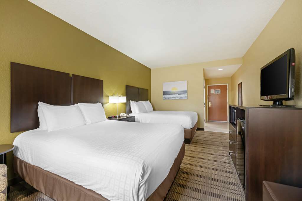 Фото Best Western Edgewater Inn