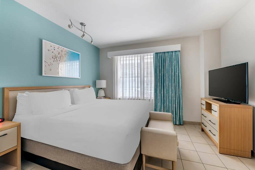 Фото Hilton Vacation Club Crescent on South Beach Miami
