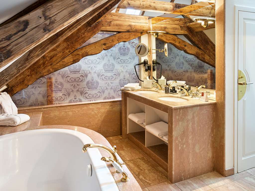 Фото Radisson Blu Hotel Altstadt, Salzburg