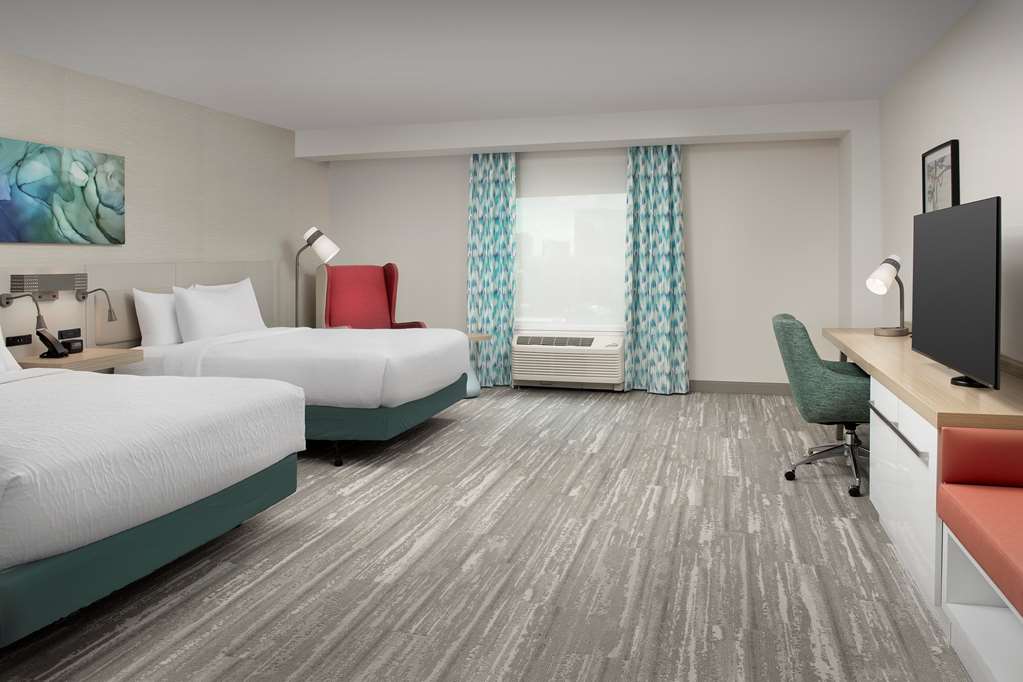 Фото Hilton Garden Inn Orlando Downtown