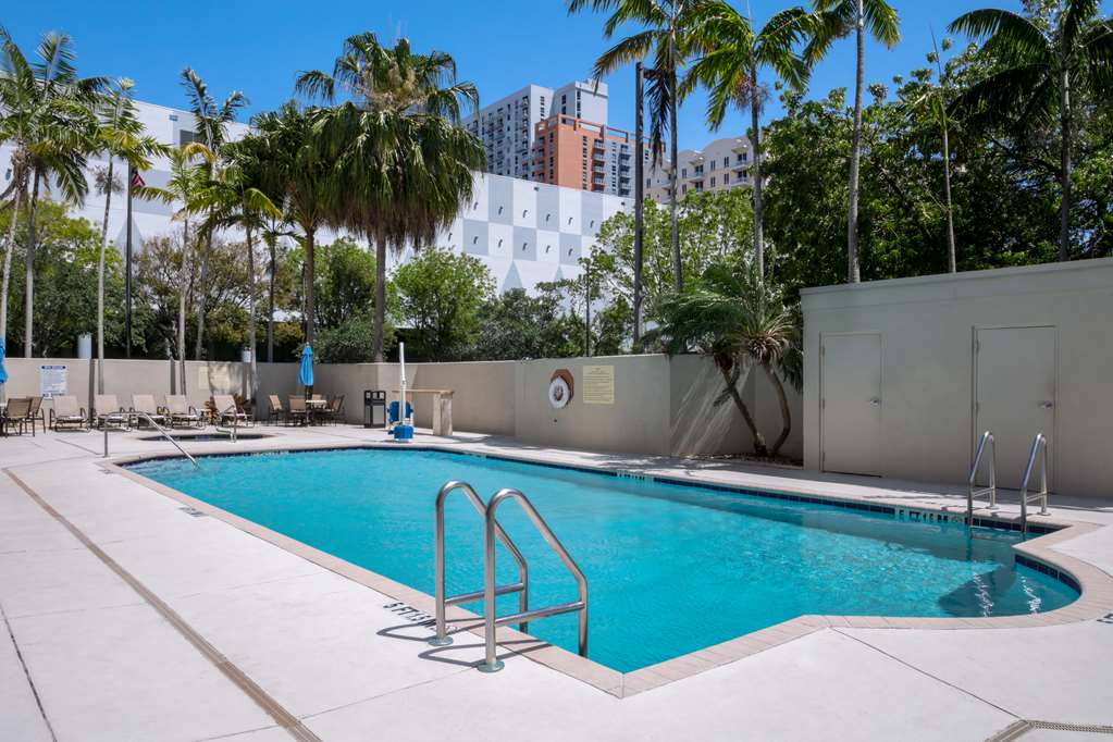 Фото Hampton Inn Miami Dadeland