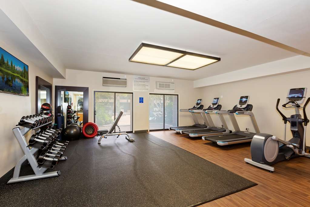 Фото Doubletree by Hilton Whittier Los Angeles