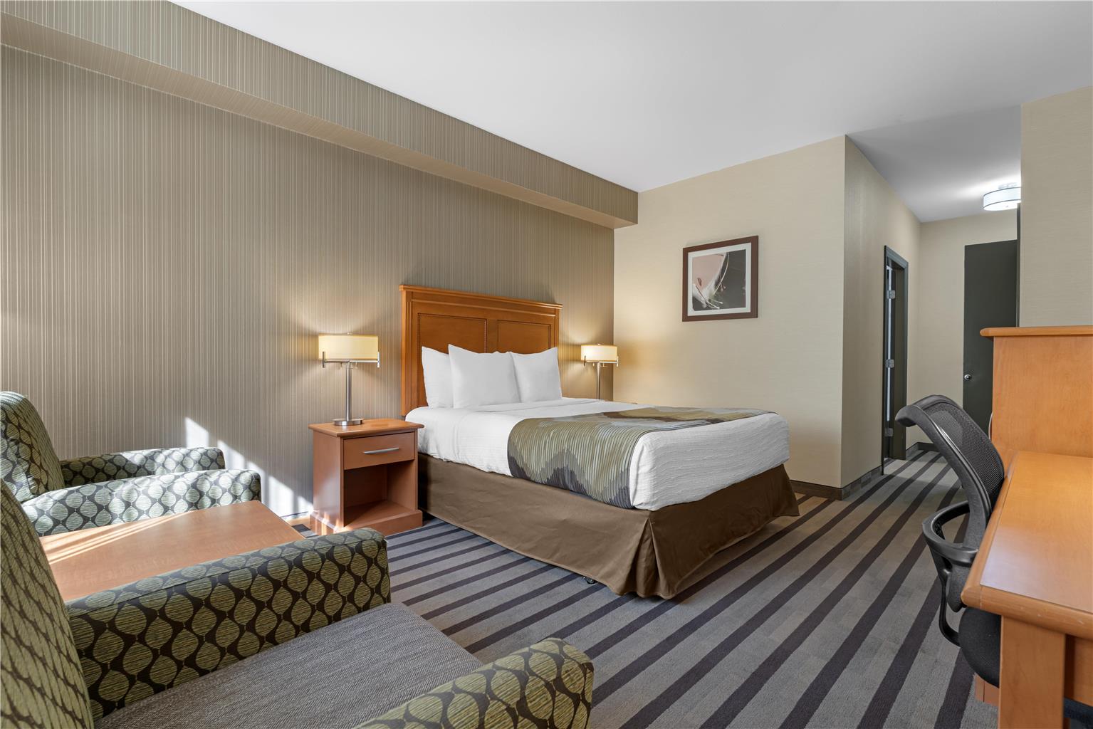 Фото Best Western King George Inn & Suites