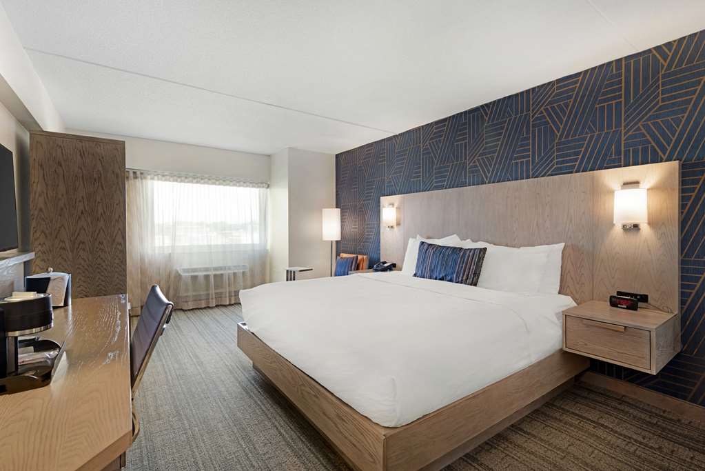 Фото Best Western Plus Landmark Inn