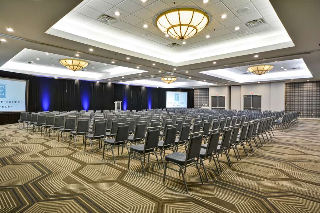 Фото Embassy Suites Hotel Charlotte