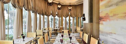 Гостиница Radisson Blu Mbd Hotel Noida в Уттар-Прадеш