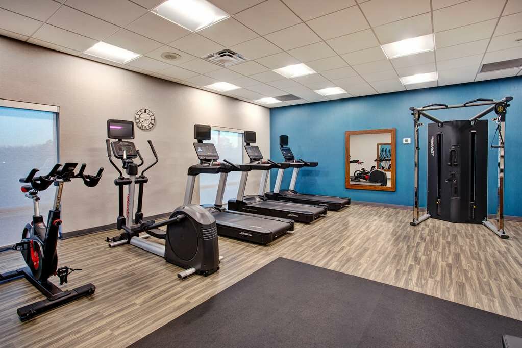 Фото Hampton Inn by Hilton Paris