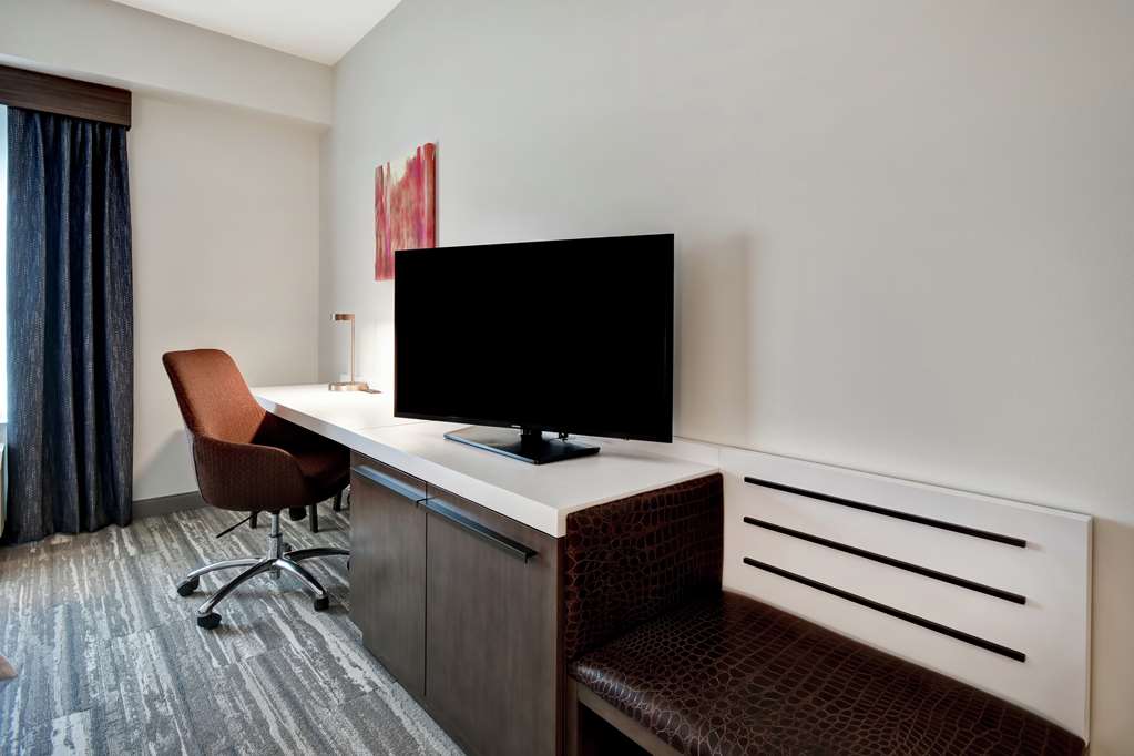 Фото Hilton Garden Inn Lansing West, Mi