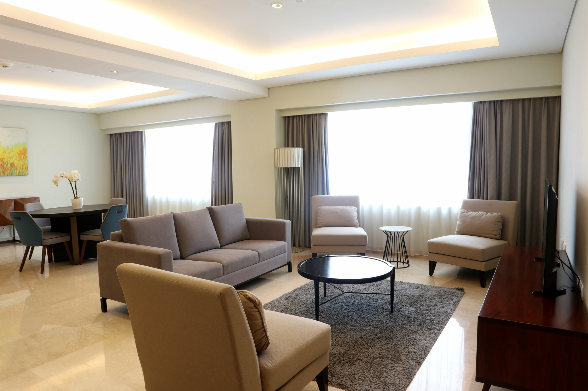 Фото Holiday Inn & Suites Jakarta Gajah Mada, an Ihg Hotel