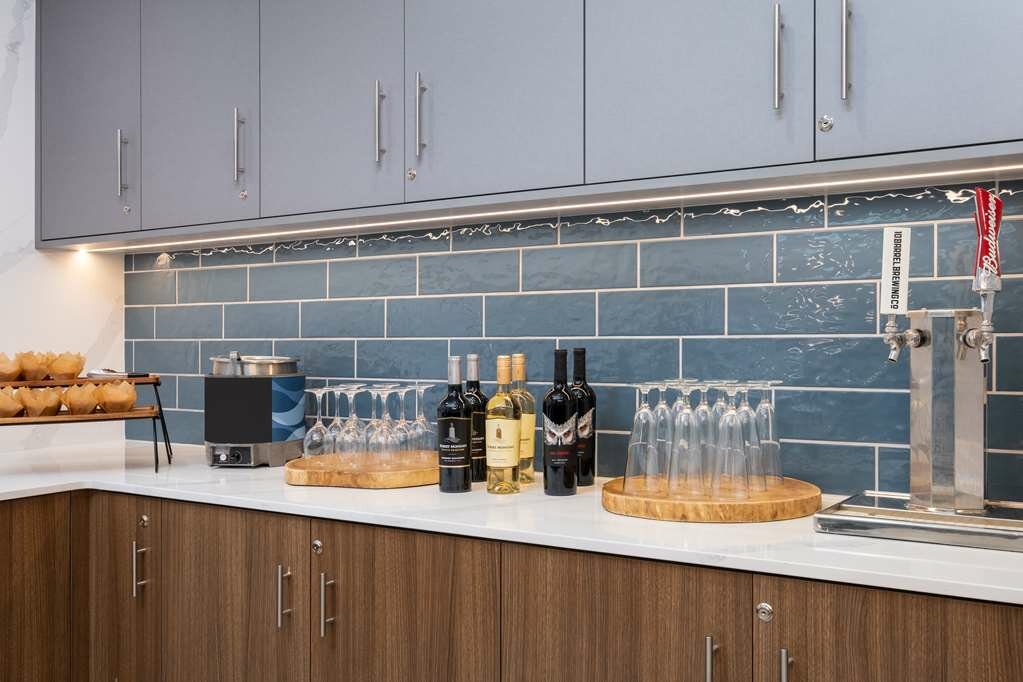 Фото Homewood Suites Medford