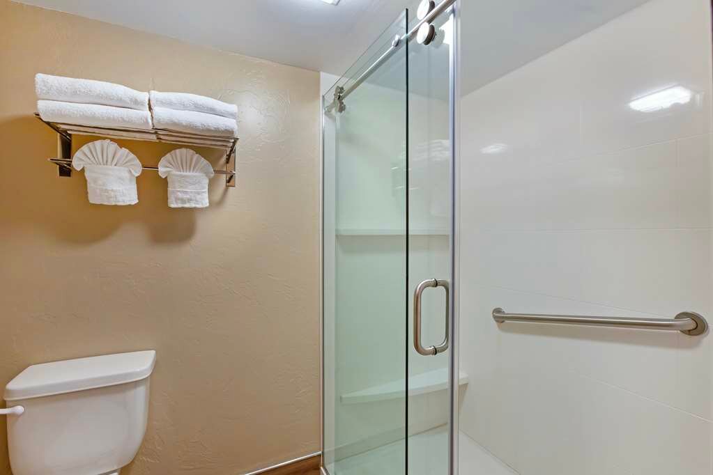 Фото Best Western Plus GranTree Inn