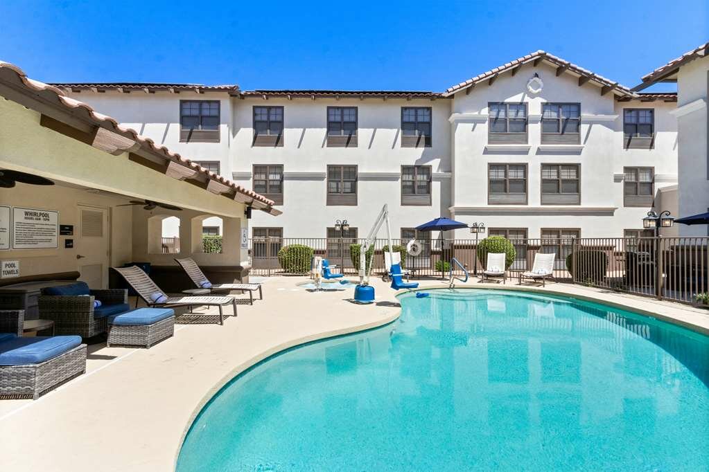 Фото Hampton Inn & Suites Phoenix-Goodyear