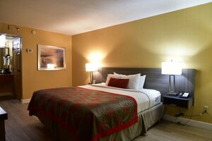Гостиница Ramada by Wyndham San Diego National City
